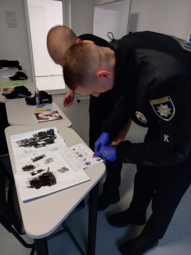 Підвищення рівня практичноі складовоі підготовки майбутніх поліцейських зі зразками криміналістичної техніки Фото 4