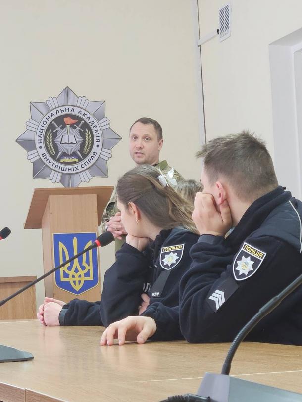 Зустріч із лікарем Владиславом Ващишином – капітаном медичної служби ЗСУ Фото 1