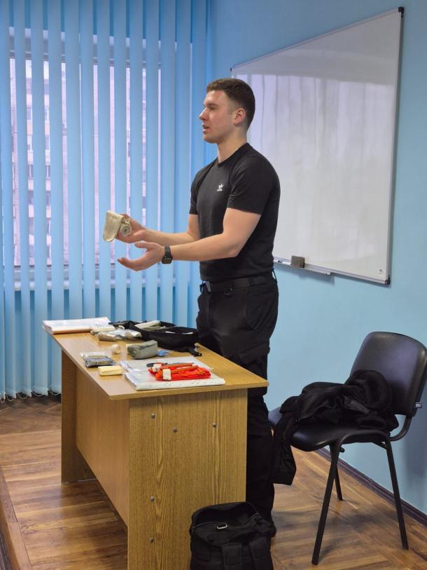 Практичне відкрите заняття з алгоритмів надання першої домедичної допомоги Фото 4