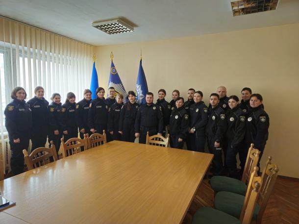 Заняття щодо особливостей взаємодії поліцейських СОБ з поліцейськими ювенальної превенції Фото 4