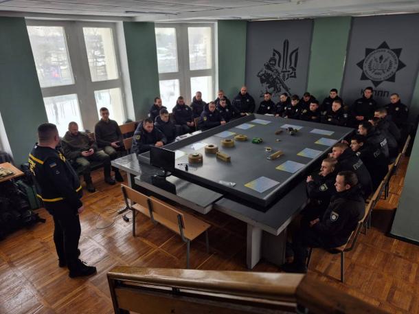 Бінарне заняття на тему ключові аспекти роботи психологів ДСНС Фото 3