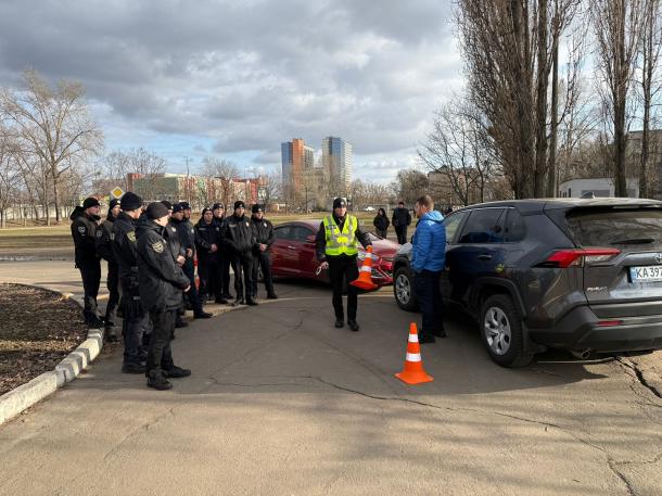 Дії патрульного при прибутті на місце ДТП Фото 1