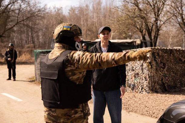 Навчання на блокпості в умовах бойових загроз Фото 1