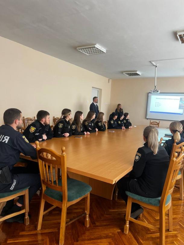 Бінарне заняття з інспектором сектору «Служба освітньої безпеки» Фото 1